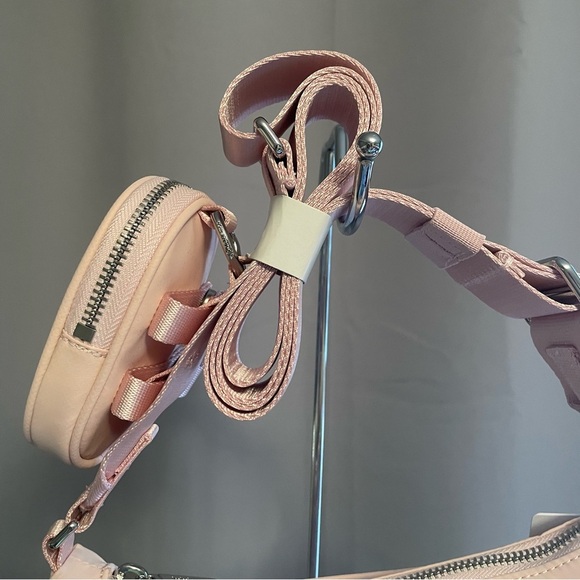 NWT Lululemon Crossbody Bag with Nano Pouch 2L Flush Light Pink Nylon Sold Out - Picture 3 of 16